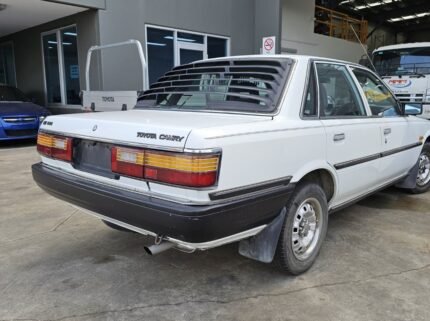 Global Sphere Autos Ltd | Get the best Auto Mobile | Best 1990 Toyota Camry