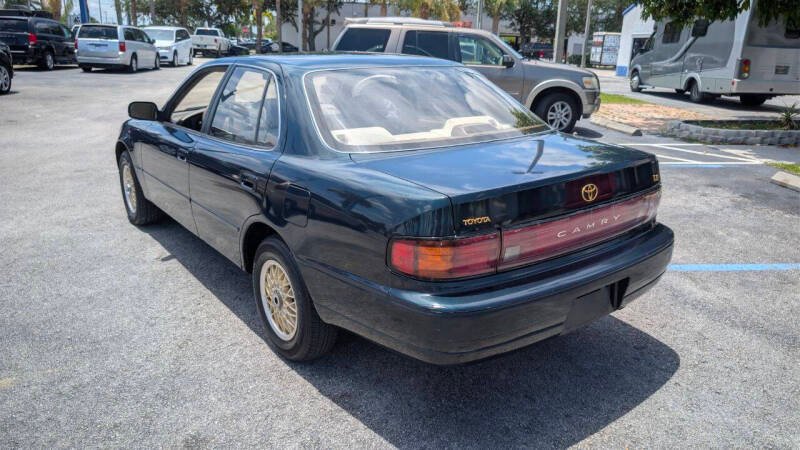 1994 Toyota Camry Le | Best of Global Sphere Autos Ltd