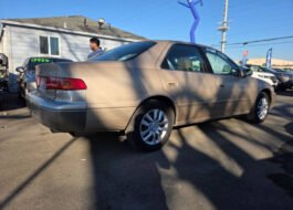 2000 Toyota Camry CE V6 | Best of Global Sphere Autos Ltd