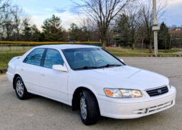 2000 Toyota Camry XLE V6 | Best of Global Sphere Autos Ltd