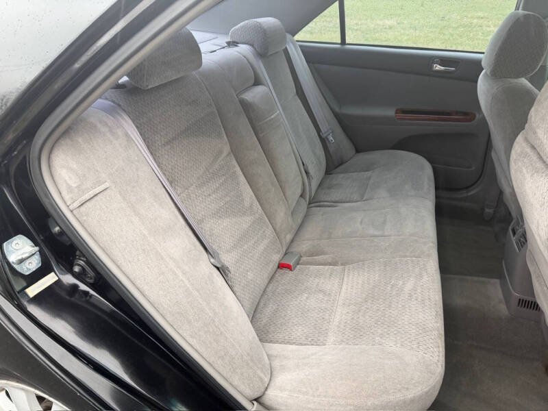 2002 Toyota Camry XLE | Best of Global Sphere Autos Ltd