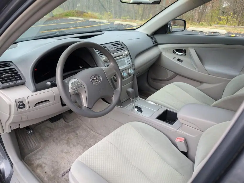 2007 Toyota Camry XLE V6 | Global Sphere Autos Ltd