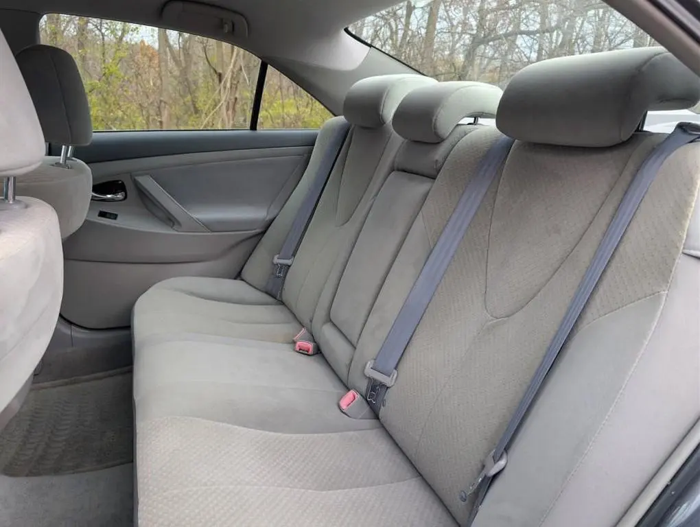 2007 Toyota Camry XLE V6 | Global Sphere Autos Ltd
