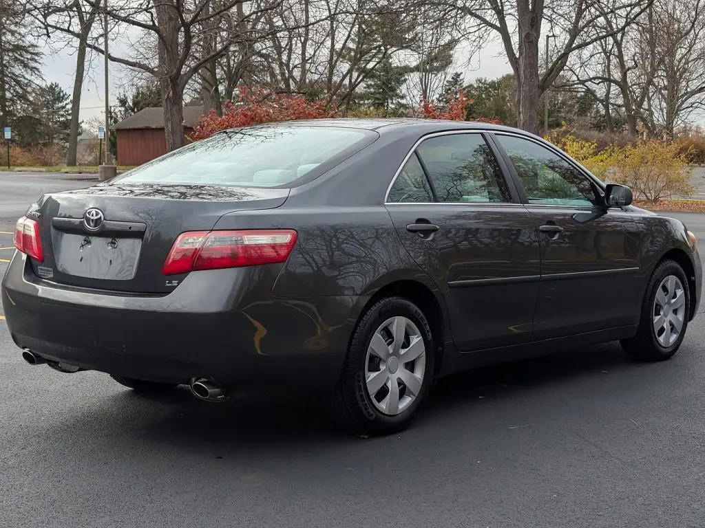2007 Toyota Camry XLE V6 | Global Sphere Autos Ltd
