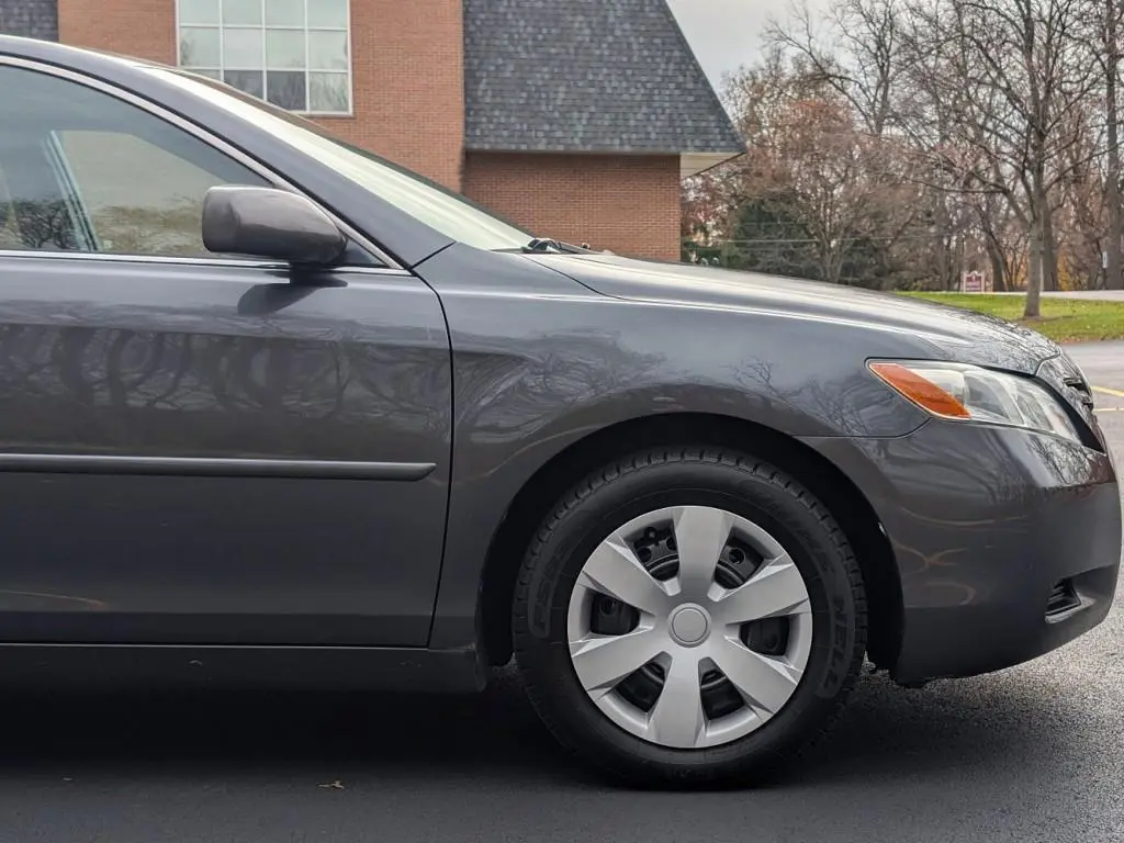 2007 Toyota Camry XLE V6 | Global Sphere Autos Ltd