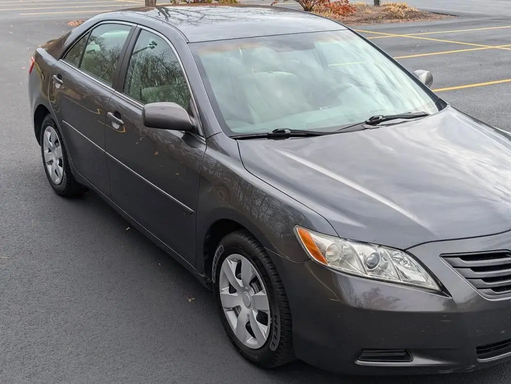 2007 Toyota Camry XLE V6 | Global Sphere Autos Ltd