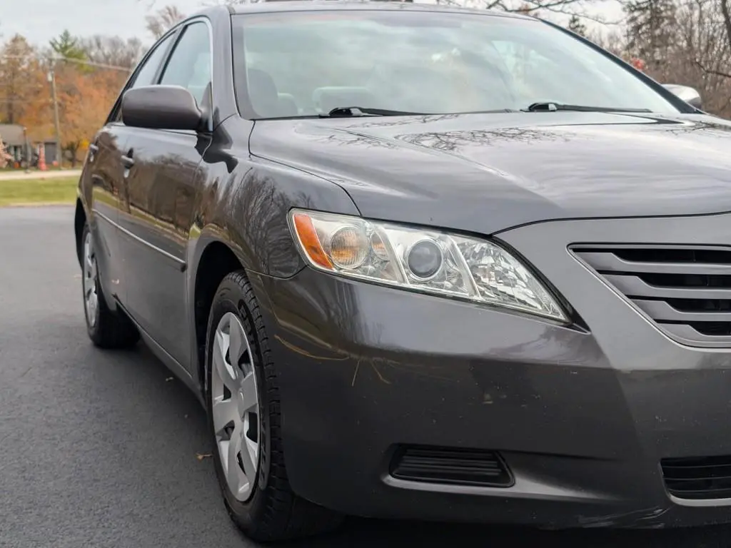 2007 Toyota Camry XLE V6 | Global Sphere Autos Ltd