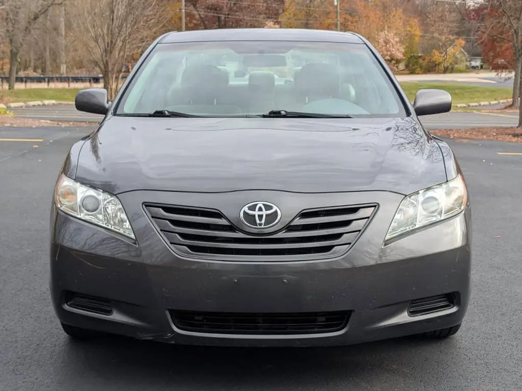 2007 Toyota Camry XLE V6 | Global Sphere Autos Ltd