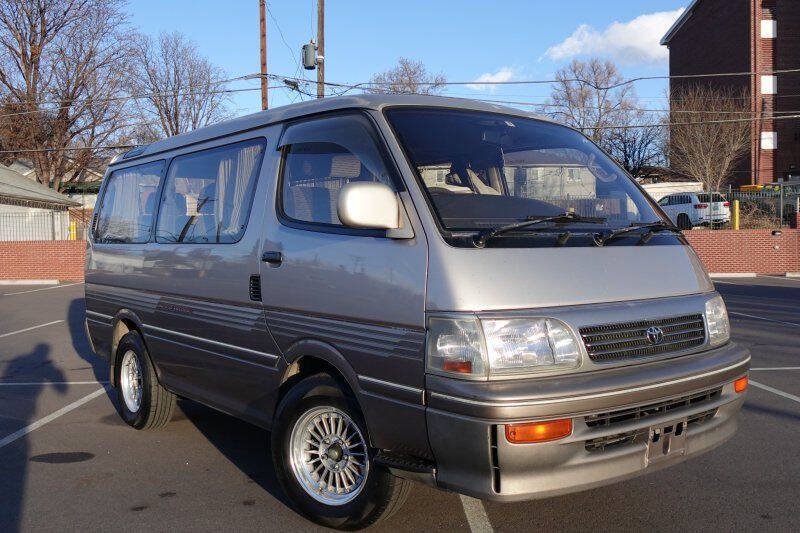 1993 Toyota HiAce | Global Sphere Autos Ltd | Best Cars in Europe