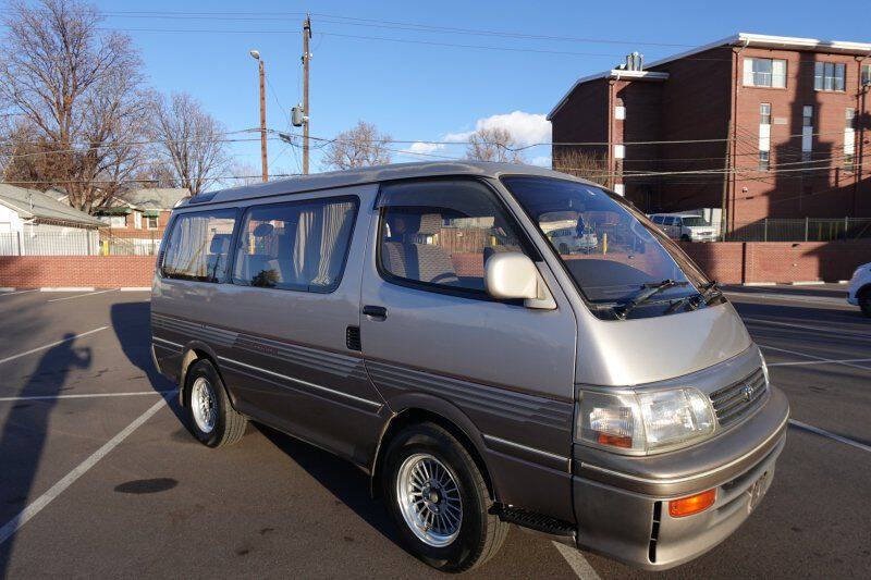 1993 Toyota HiAce | Global Sphere Autos Ltd | Best Cars in Europe