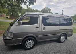 1995 Toyota HiAce | Global Sphere Autos Ltd | Best Cars in Europe