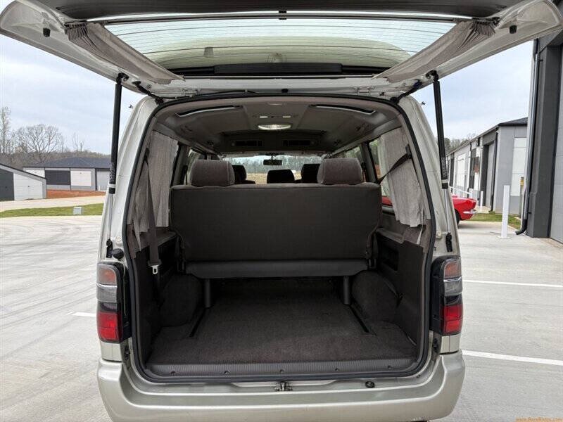 1997 Toyota HiAce | Global Sphere Autos Ltd | Best Cars in Europe