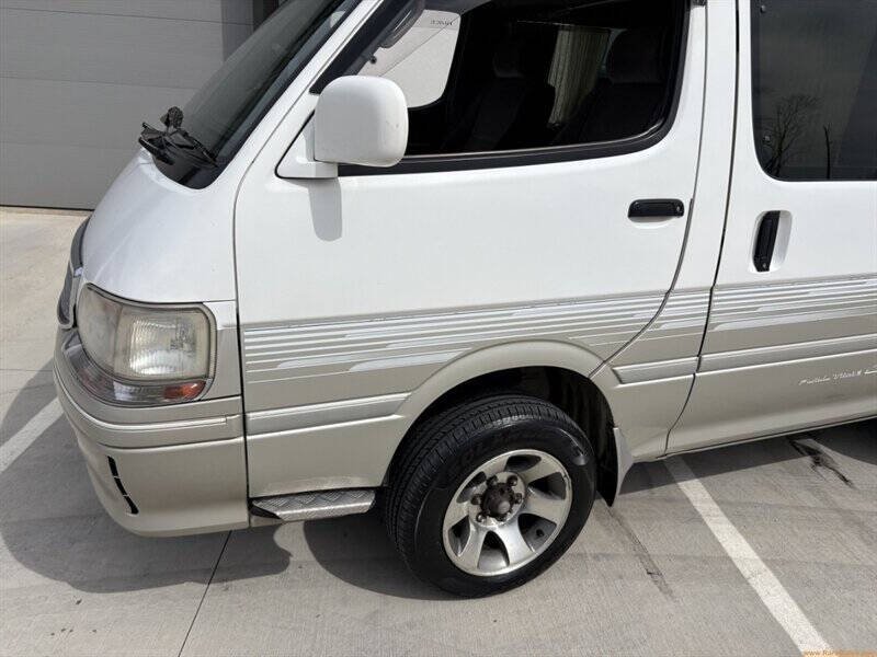 1997 Toyota HiAce | Global Sphere Autos Ltd | Best Cars in Europe