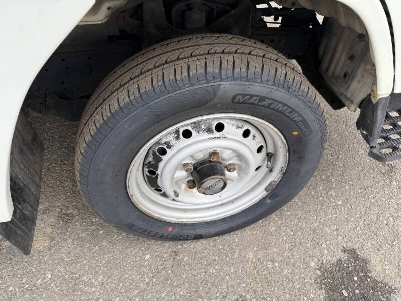1998 Toyota HiAce | Global Sphere Autos Ltd | Best Cars in Europe