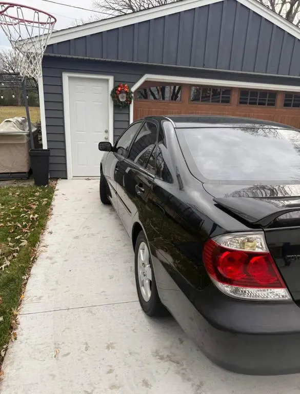 2005 Toyota Camry SE | Global Sphere Autos Ltd