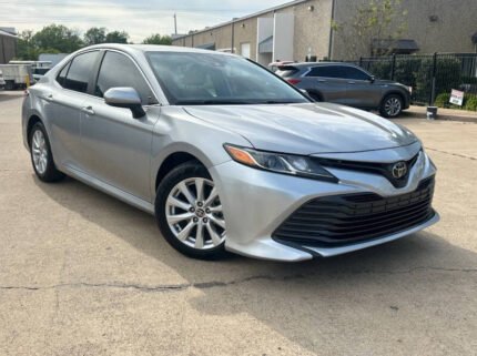 2020 Toyota Camry LE | Global Sphere Autos Ltd